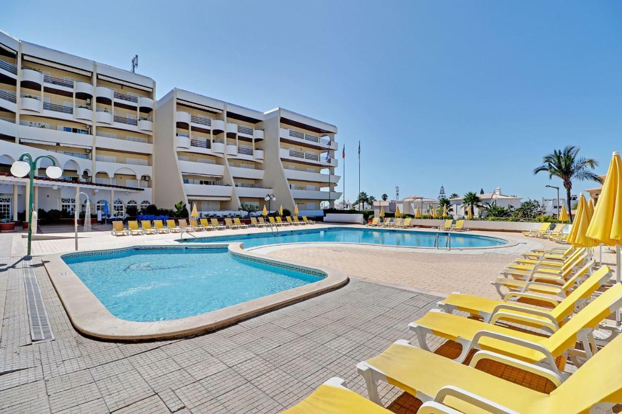 Albufeira Concept With Pool By Homing Lägenhet Guia  Exteriör bild